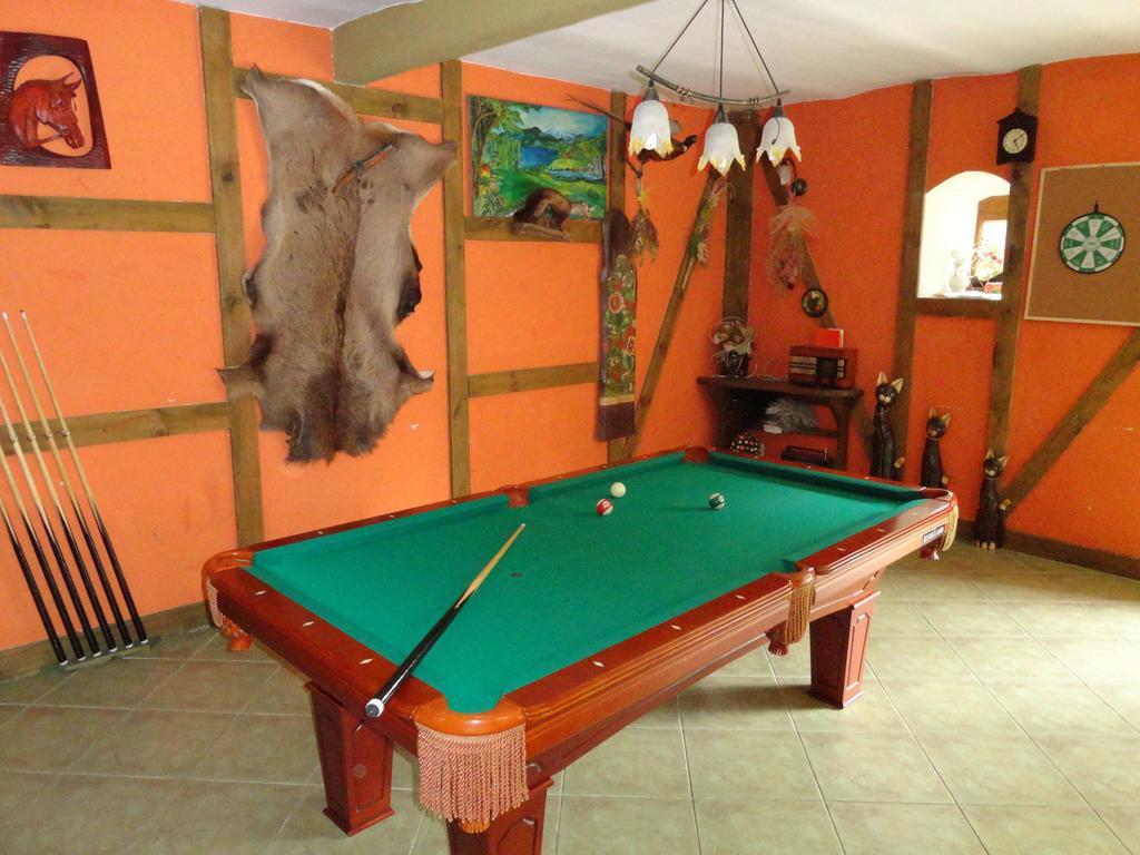 Zagroda Cztery Wiatry Sadry Luaran gambar